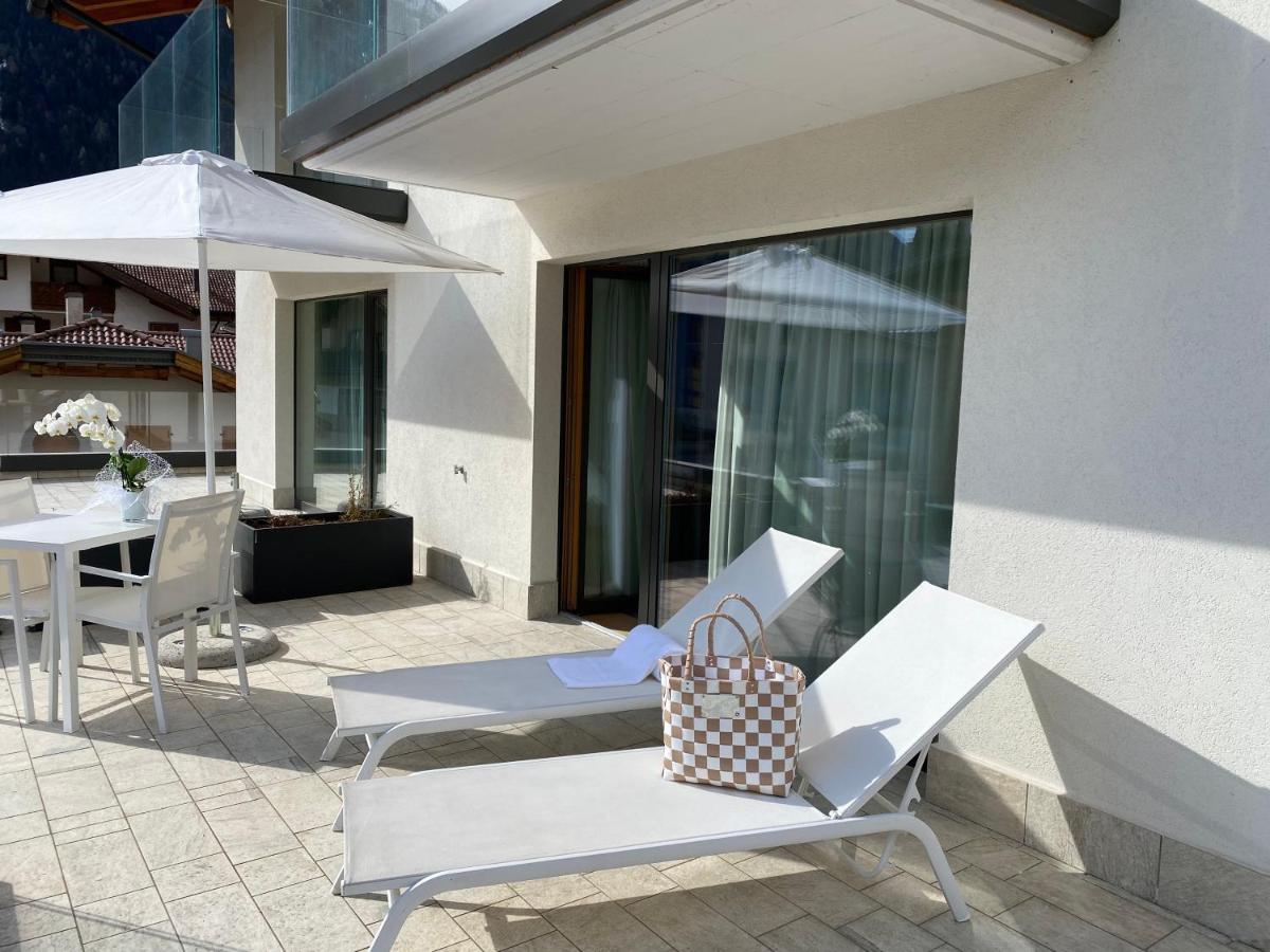 Dolomeet Boutique Hotel Pinzolo Exterior foto